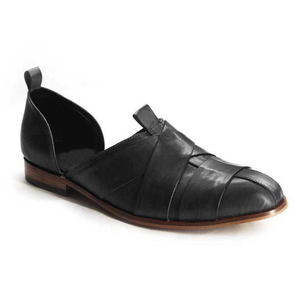 Classic Cross Strapped Sandals in black  ( Genuine Leather ) | LTR 0105